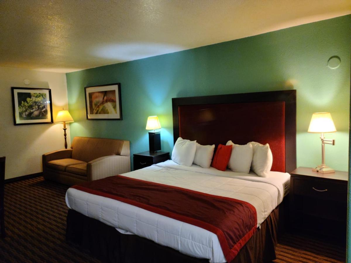 Budget Host Inn 萨莱纳 外观 照片
