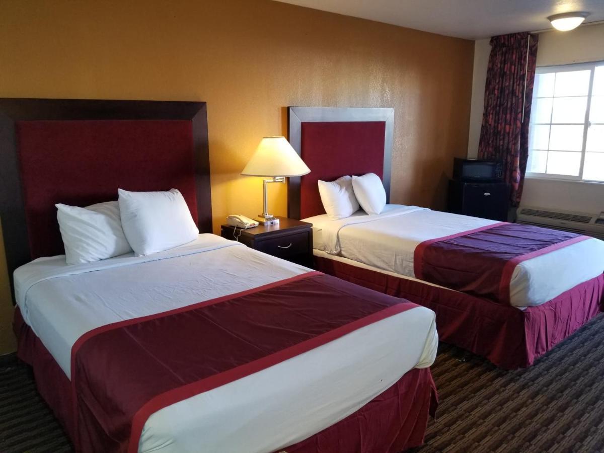 Budget Host Inn 萨莱纳 外观 照片